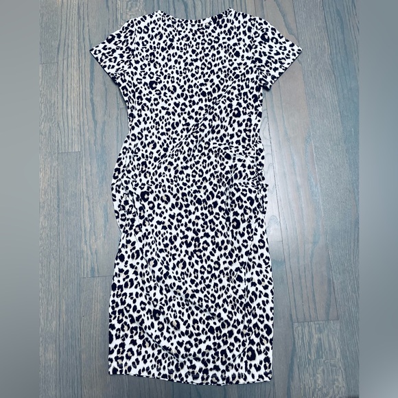 Old navy leopard print maternity dress - Picture 2 of 4